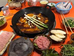 -周幺妹重庆老火锅(银泰城总店)