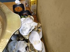 -天成·潮州牛肉脆肉鱼生蚝自助火锅