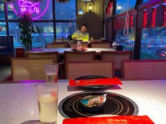 -沪小胖小龙虾(淮海中路旗舰店)