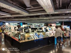 -百老汇(海港城海洋中心店)