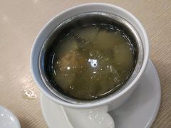 雪梨百合炖猪展-佰搭果·广式茶餐厅(西华路店)