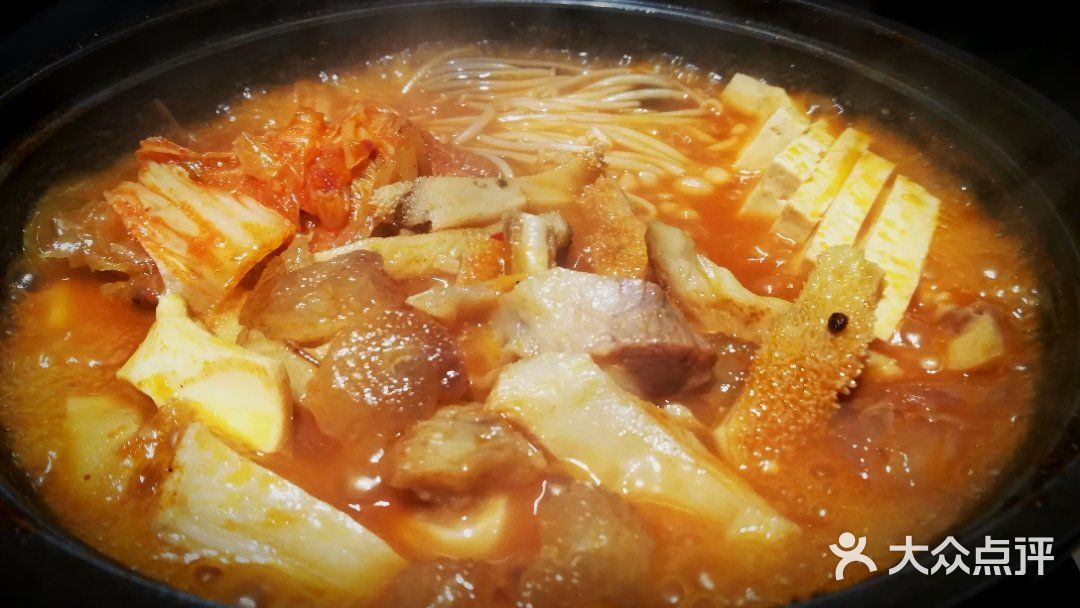 大象小巷变幻时餐厅牛杂辣白菜锅图片 - 第10张