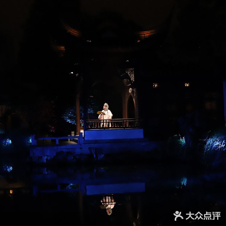 打造了南京唯一沉浸式实景园林演出！