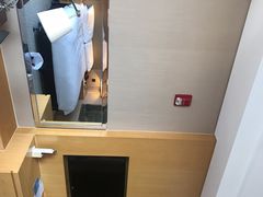 -上海漕河泾万丽酒店
