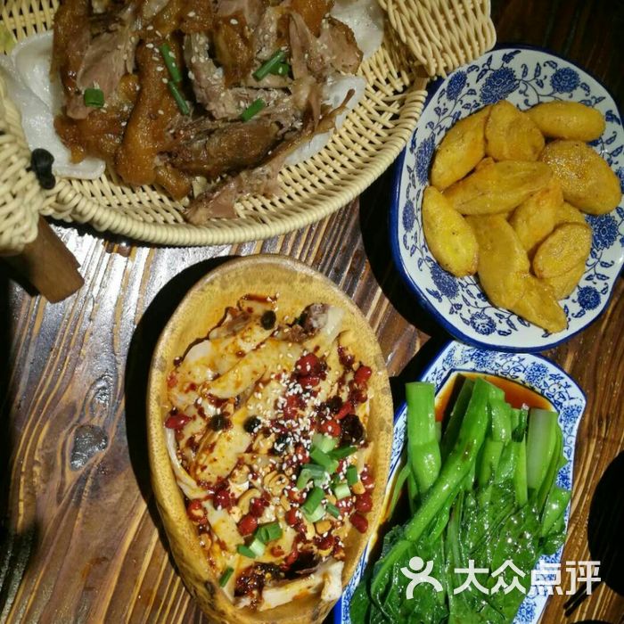 渝香小酒館●江湖菜水果酒