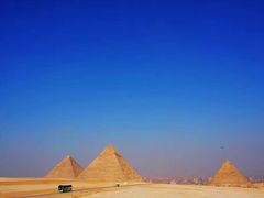 -吉萨金字塔群