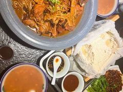-靠山屯东北农家菜(八龙桥雅苑店)