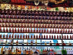 满墙的茅台-山石榴·贵州菜(丰盛里店)