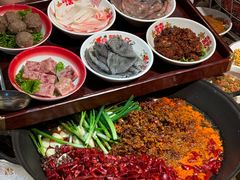 -沸炉重庆老火锅(军事博物馆店)