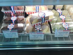-红宝石·鲜奶小方·海派西点房(金杨店)