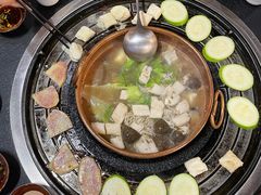 -阿山卓·野生菌火锅·纳西火塘烤肉