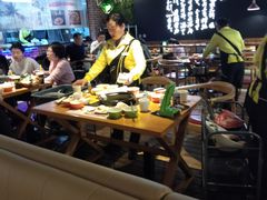 -洪氏嗨捞·广东猪肚鸡·椰子鸡火锅(西咸万象城店)