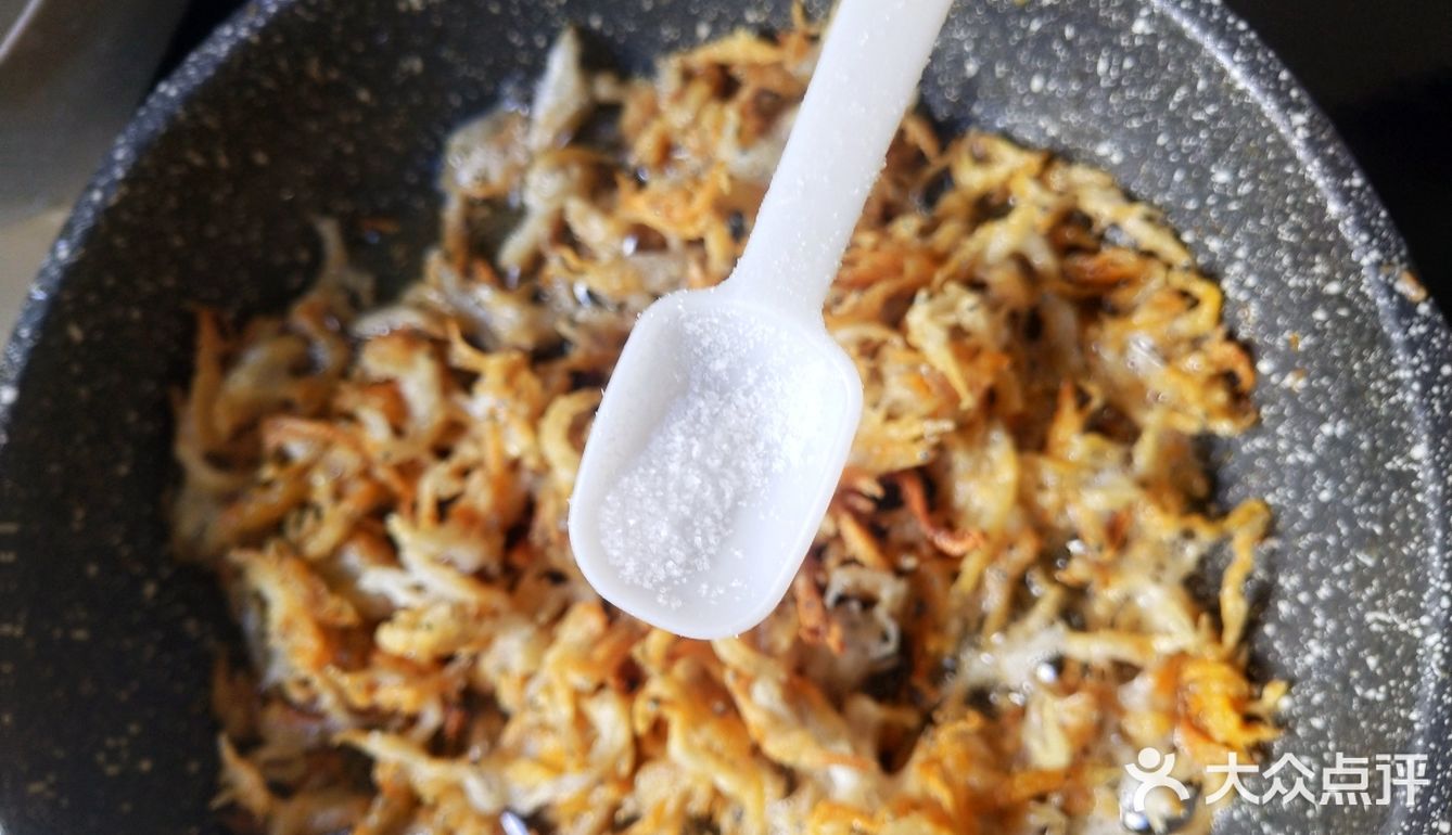 香煎小银鱼配白米粥，吃到停不下来！