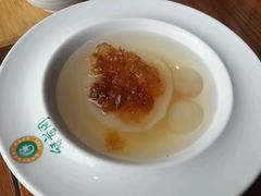 桂花冰糖雪梨炖桃胶-绿茵阁牛扒餐厅(客村店)