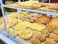 -焙丽拾光(麦凯乐直营店)