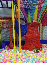 -蹦贝运动中心·蹦床·攀岩·闯关(龙岗店)