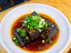 老长沙臭豆腐-呷佬·长沙手工米粉(金沙江路店)