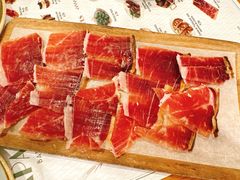 -Tapa Tapa