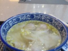 -亮马河饭店翠雅咖啡厅