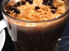 特色榛子巧克力冰饮-榖屋house of flour(张江首店)