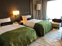 -上海滴水湖皇冠假日酒店