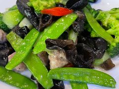 肉圆炒时蔬-龙井壹号·茶缘山景宴(龙井村店)