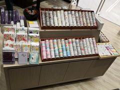 -钟书阁(群光广场店)