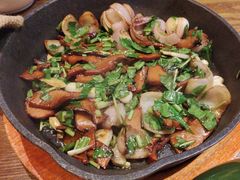 -云海肴·汽锅鸡·云南菜(天山百盛优客店)