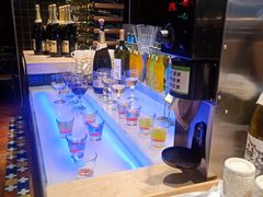 -亚马逊环球美食百汇(新城吾悦广场店)