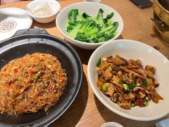 -聚鑫朋酸菜肥肠(文艺路口店)
