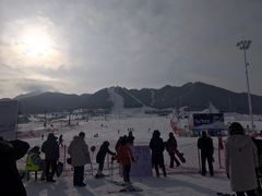 -丝绸之路山地度假区滑雪场