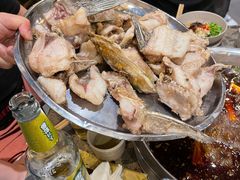 -肖肖酸萝卜鱼火锅(总店)