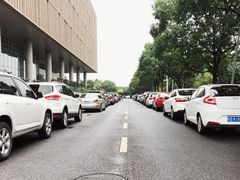 -浦东图书馆-停车场