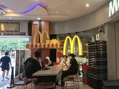 -麦当劳(中二横路店)