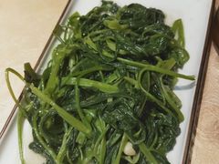 -琼大师东方烤乳猪(亚特兰蒂斯店)