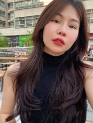 -韩国李知恩形象设计