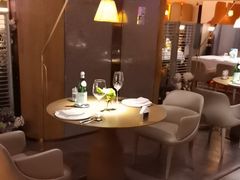 -佐度王子扒房(爱建卓展店)