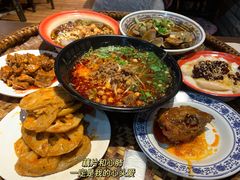 -爆炸头阿姨小四川正宗川味小吃(无任何分店)