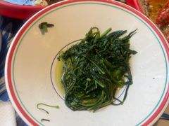-川流不息·地道川菜·小龙虾(新松江路店)