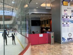 -陈露国际冰上中心(天津嘉里汇店)