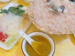 -官塘陈记鱼生·潮汕砂锅粥·牛肉火锅(潮枫路总店)