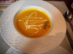 奶油南瓜汤-YUE·6·西式融合餐厅(外滩六号店)