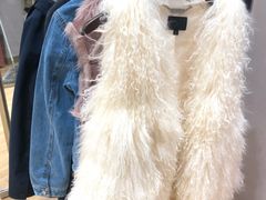 -UGG(燕莎奥特莱斯购物中心店)