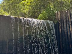 -峡谷浮石林景区