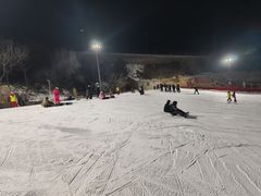 -蓟洲国际滑雪场
