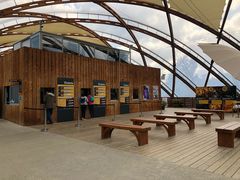 -怀托摩萤火虫洞