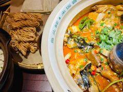 -魏铭鱼头捞饭(晋阳路店)