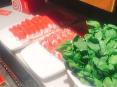 -海底捞火锅鲜切牛肉主题店(长寿路店)