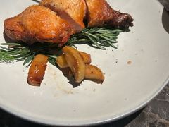 -LESCEDARS Brasserie Bistro香柏树