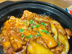 咸鱼鸡粒茄子煲-肥仔文澳门猪骨煲(南京西路店)